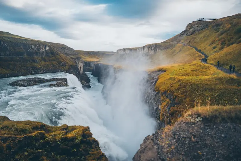 Seasonal Price Variations for Golden Circle Tours in Iceland: Summer vs. Winter Savings.